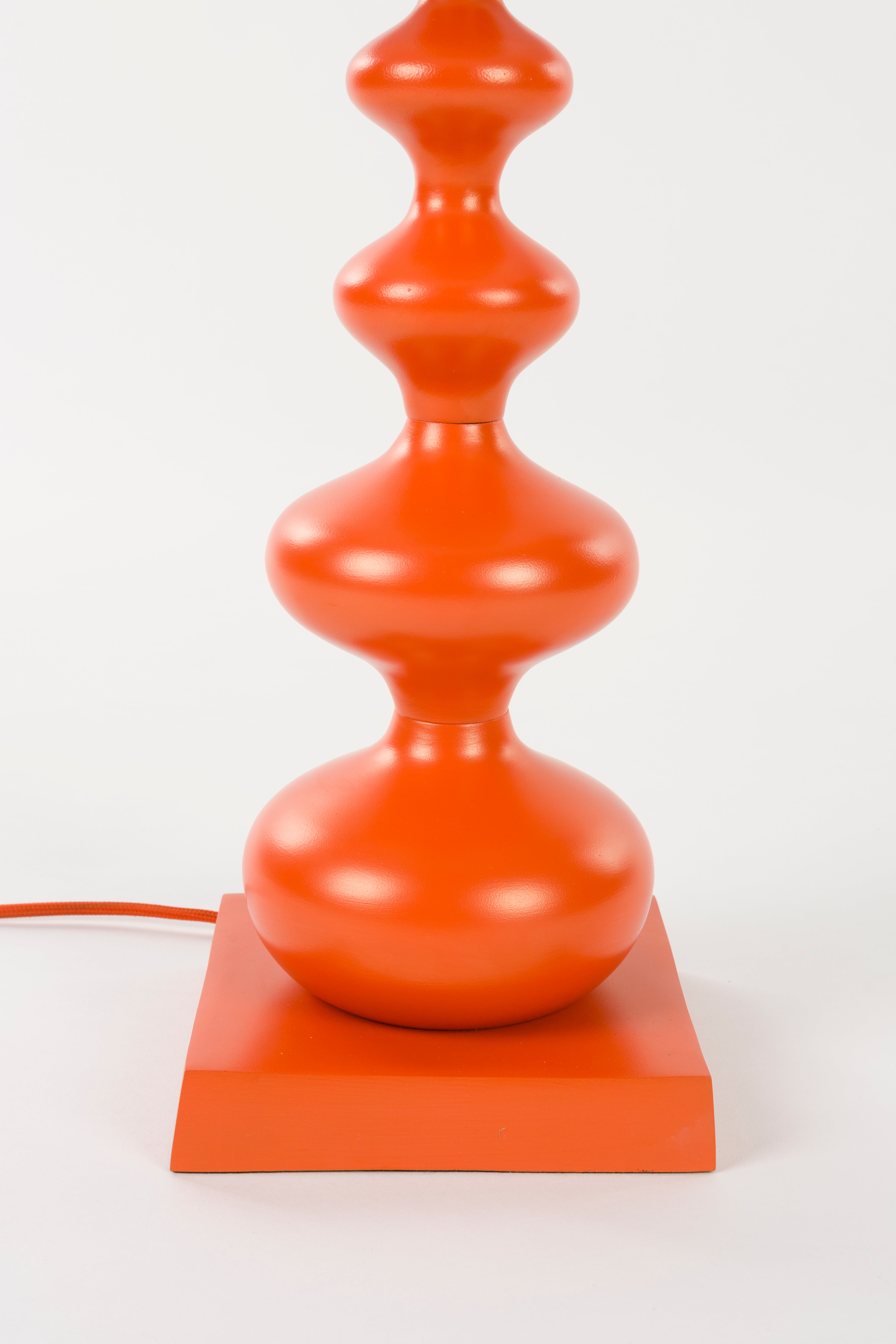Bold Monkey When Orange is King Table Lamp